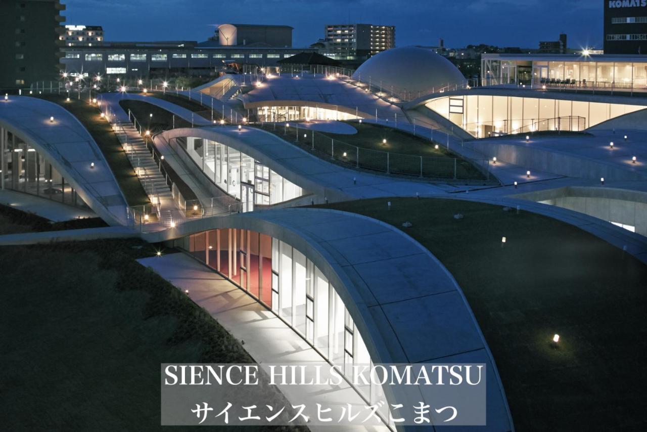 Henn Na Hotel Komatsu Ekimae Exterior photo